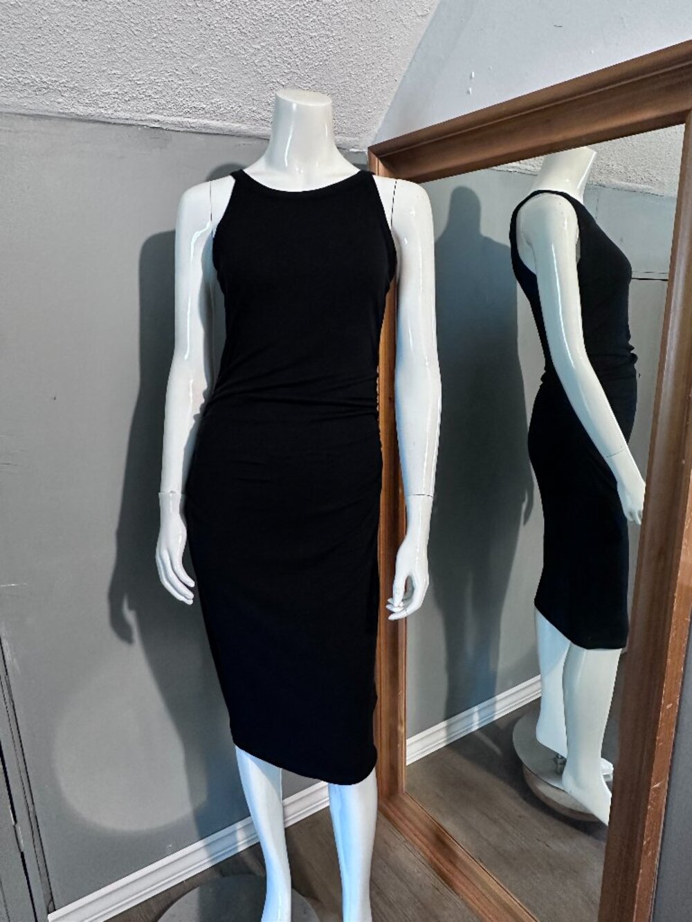 NWOT Treasure & Bond Black Ribbed Knit Dress Size M Sleeveless Ruched Sides 42”